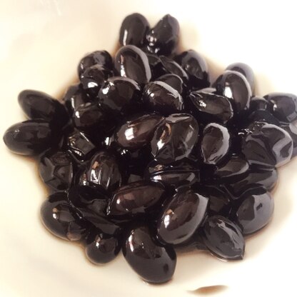 市販の黒豆は甘すぎるので、甘さ控えめで美味しかったです！